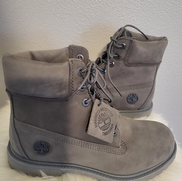 Timberland Grey Waterproof boot Sz 7 New - Picture 3 of 8